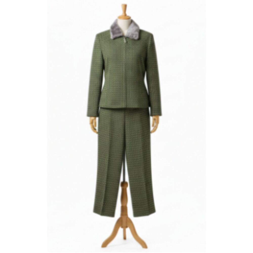 Charlotte Nueville Green Patterned Pantsuit with Faux Fur Collar Vintage 70/80s